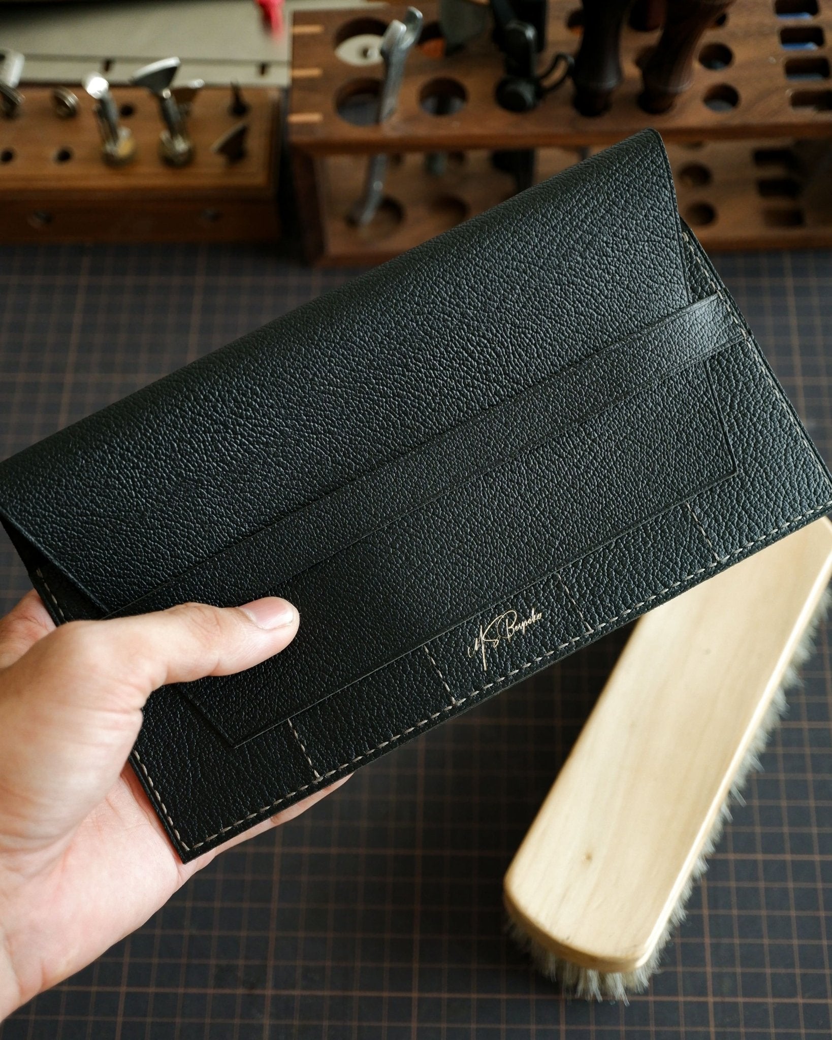 5-Slot Leather Strap Pouch