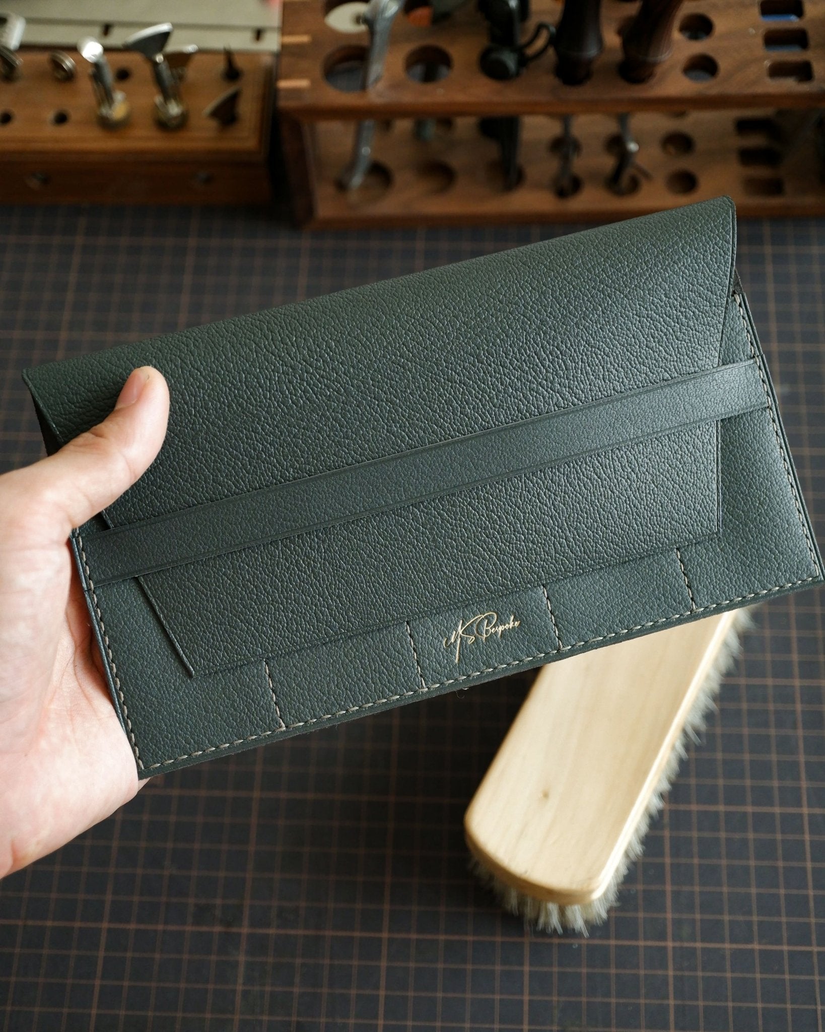 5-Slot Leather Strap Pouch