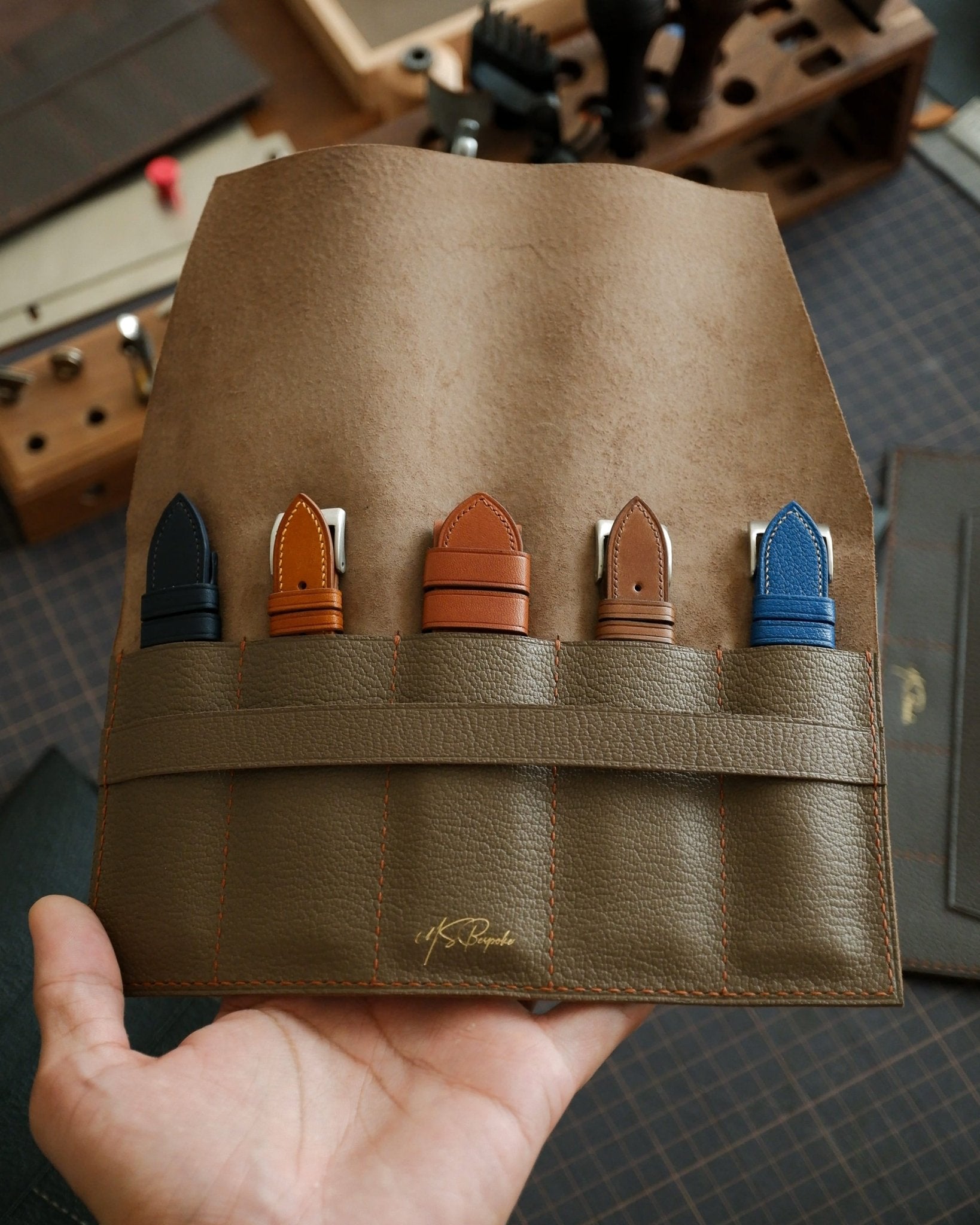 5-Slot Leather Strap Pouch